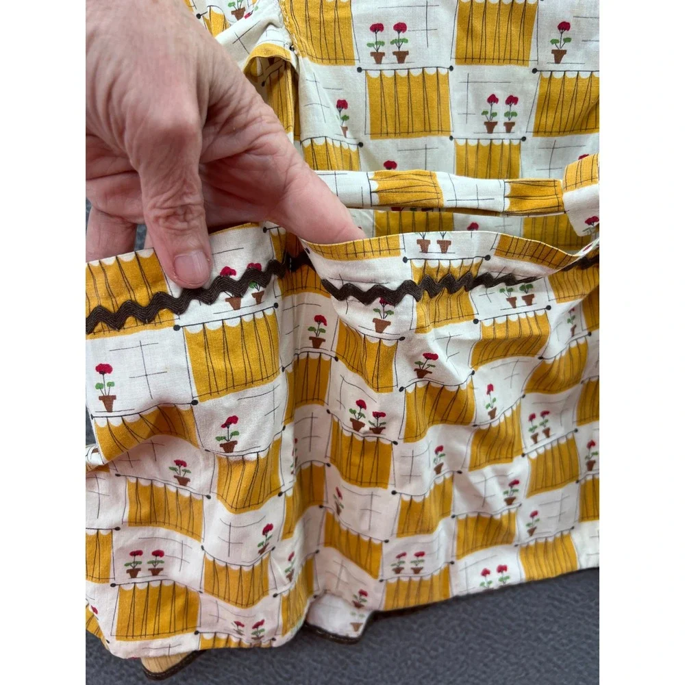 Vintage Yellow Novelty Print Wrap Apron Smock Pockets Rickrack Trim Handmade